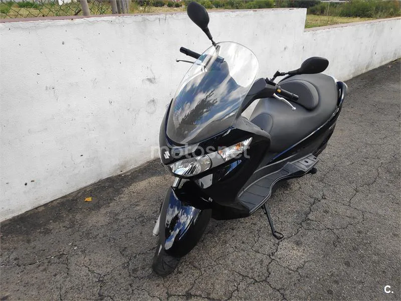 Suzuki Burgman 200 – Vista 6