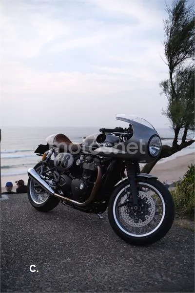 Triumph Speed Twin 1200 – Vista 2