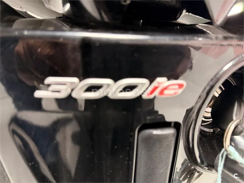 Piaggio MP3 Yourban 300 LT Sport – Vista 7
