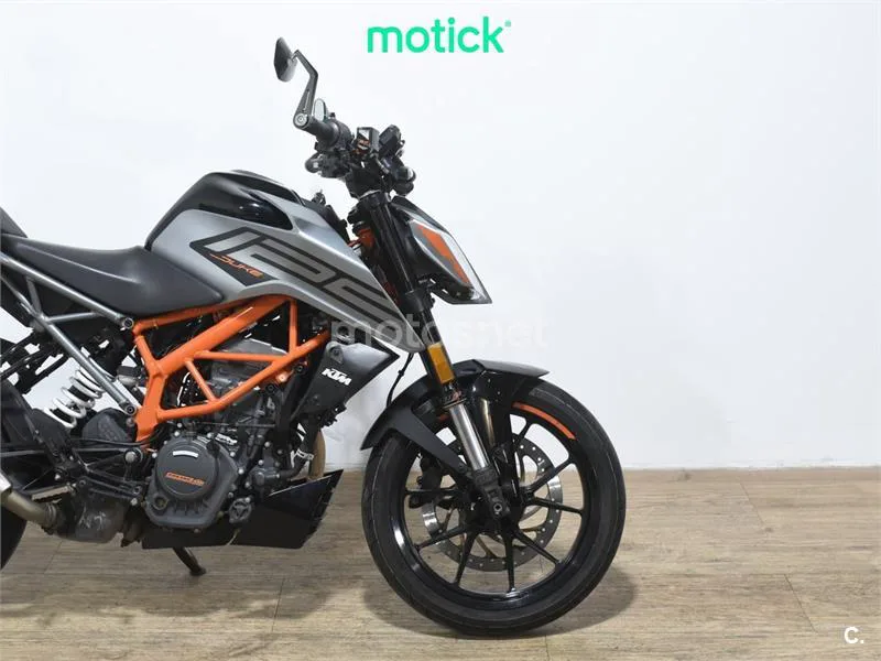 KTM 125 – Vista 4