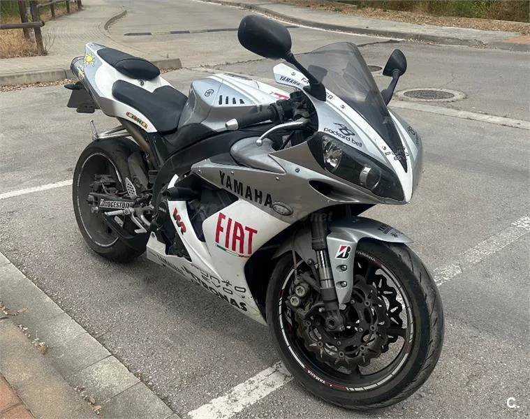 Yamaha R1 – Vista 2
