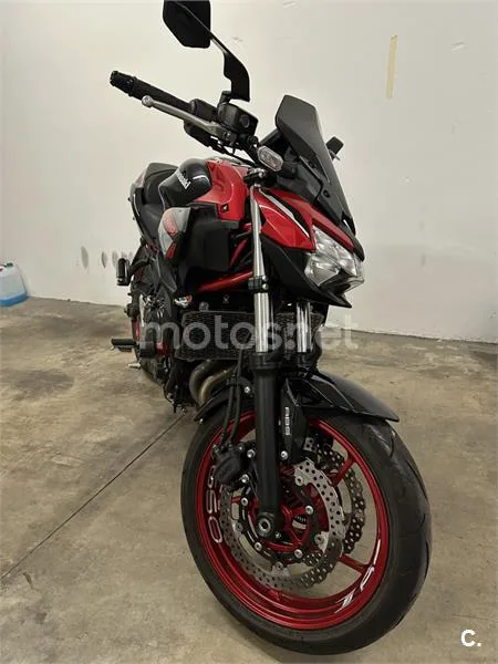 Kawasaki Z650 – Vista 3