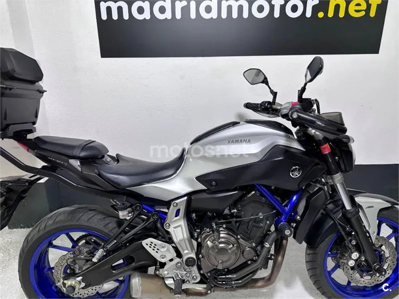 Yamaha MT-07 – Vista 8