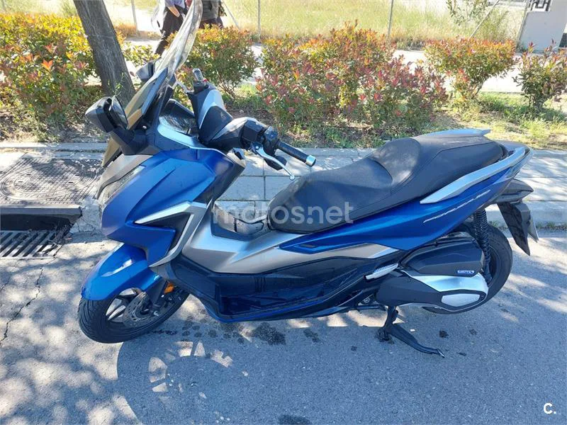 Honda Forza 350 – Vista 3