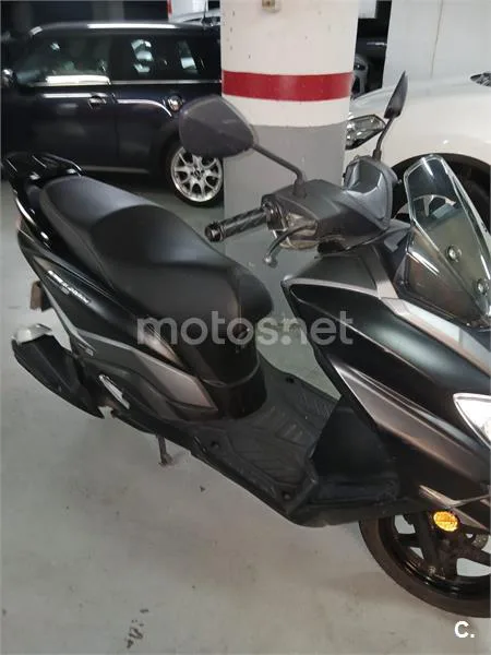 Suzuki Burgman Street 125 – Vista 5