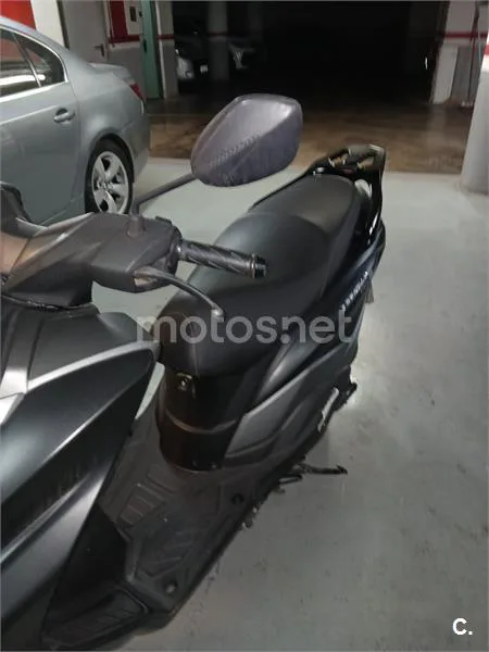 Suzuki Burgman Street 125 – Vista 6