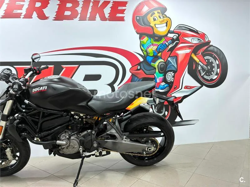 Ducati Monster 821 – Vista 6