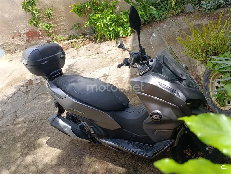 QJ Motor MTX 125 – Vista 3