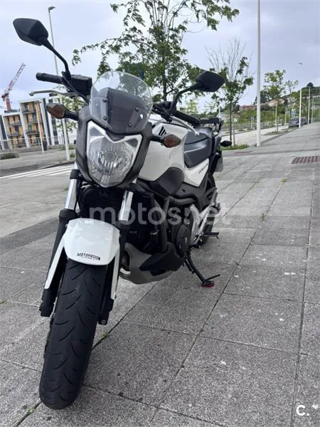 Honda NC 700 S – Vista 4