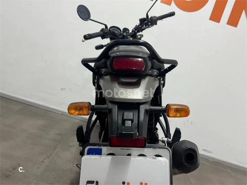 Royal Enfield Scram 411 – Vista 6