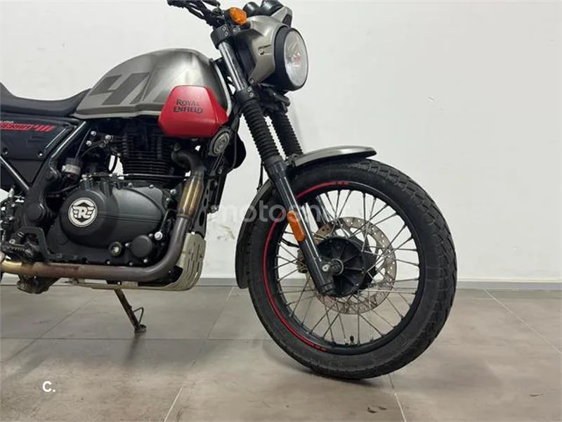 Royal Enfield Scram 411 – Vista 8
