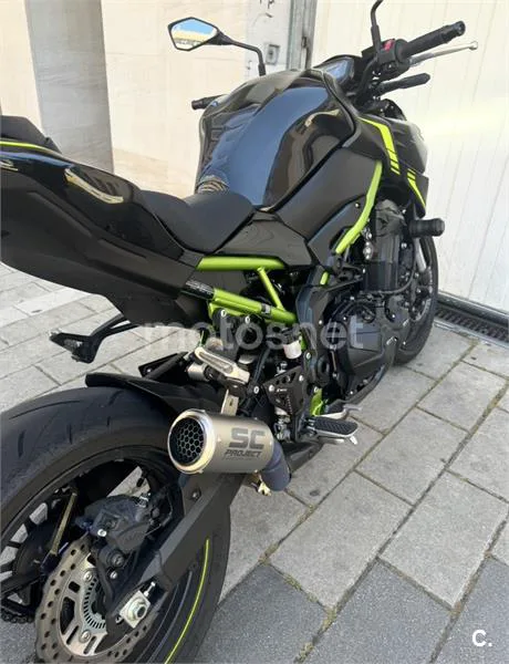Kawasaki Z 900 – Vista 2