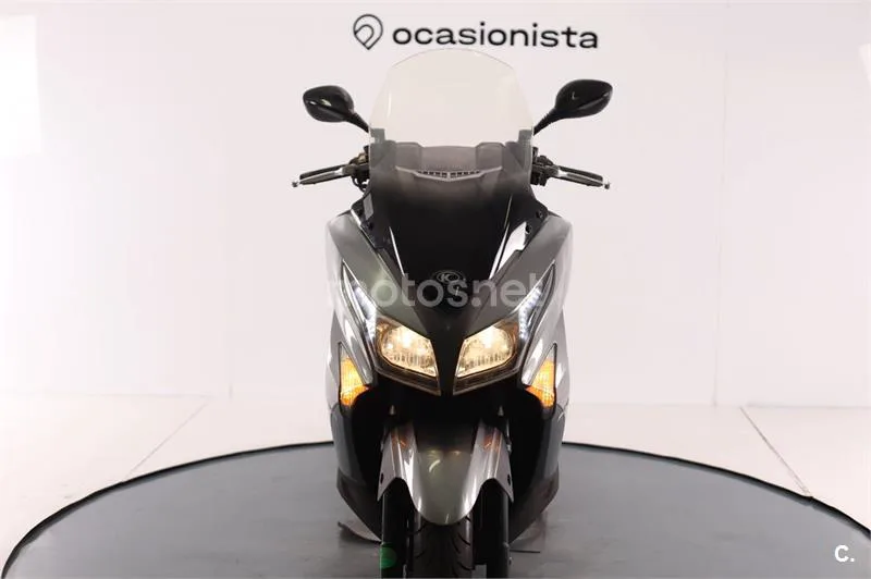 Kymco Grand Dink 300 – Vista 6