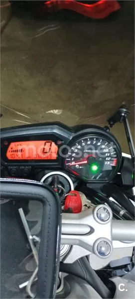 Yamaha FZ1 – Vista 2