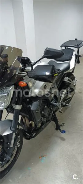 Yamaha FZ1 – Vista 4