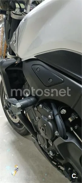 Yamaha FZ1 – Vista 7
