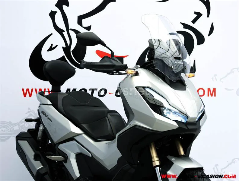 Honda ADV 350 – Vista 4
