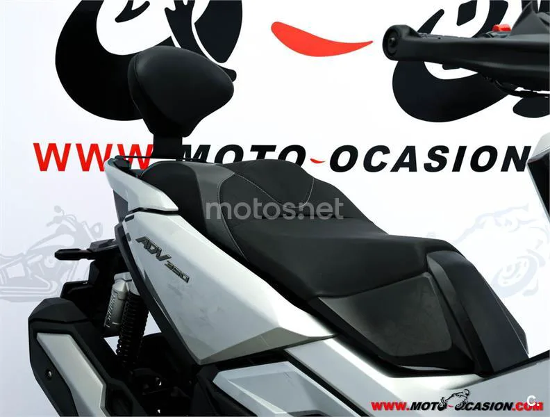 Honda ADV 350 – Vista 10