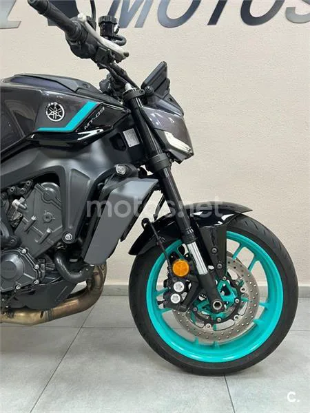 Yamaha MT-09 – Vista 3
