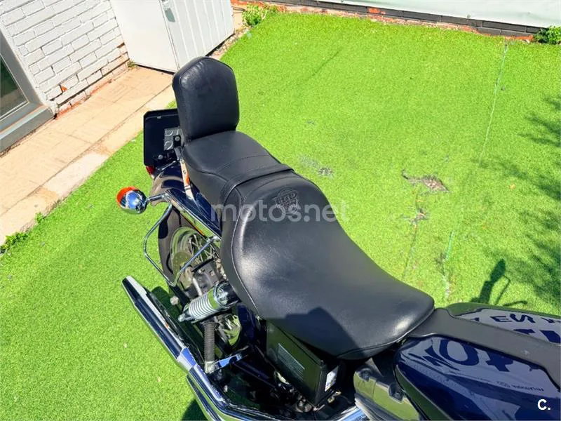 Harley-Davidson Dyna Super Glide – Vista 9