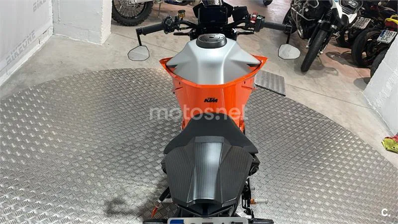 KTM 1290 Super Duke R – Vista 10