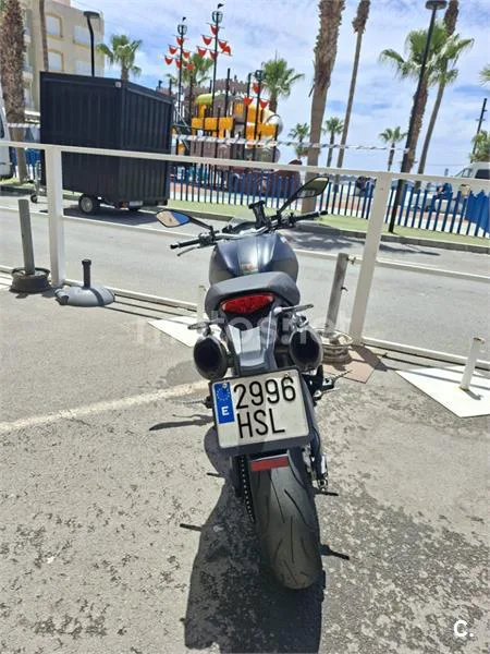 Ducati Monster 696 – Vista 2