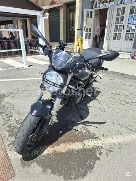 Ducati Monster 696 – Vista 4