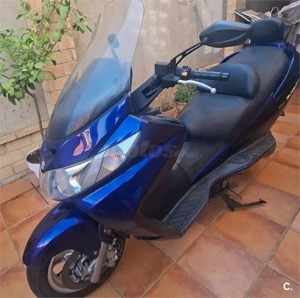 Suzuki Burgman 250 1300 € 2007 Sevilla - 1