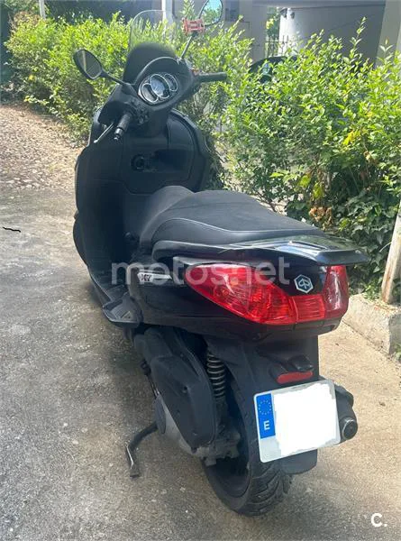 Piaggio X7 EVO 300 ie – Vista 2