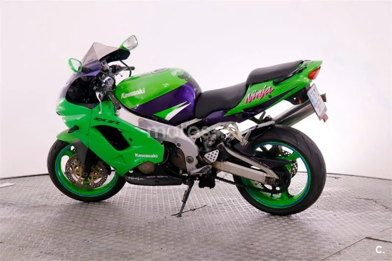Kawasaki Ninja ZX-9R – Vista 7