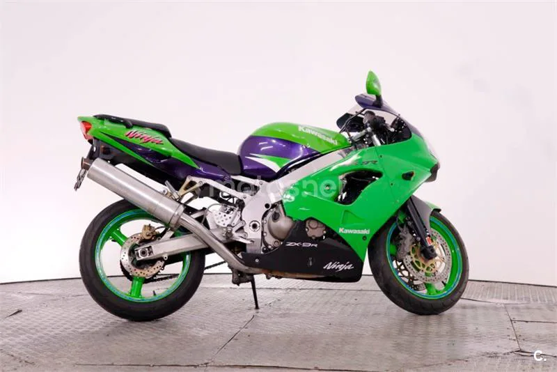 Kawasaki Ninja ZX-9R – Vista 9
