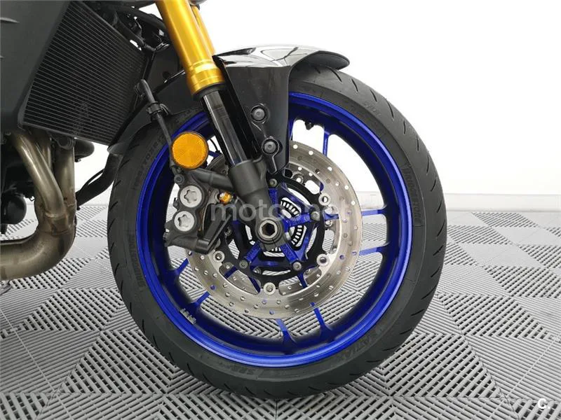 Yamaha MT-09 – Vista 11