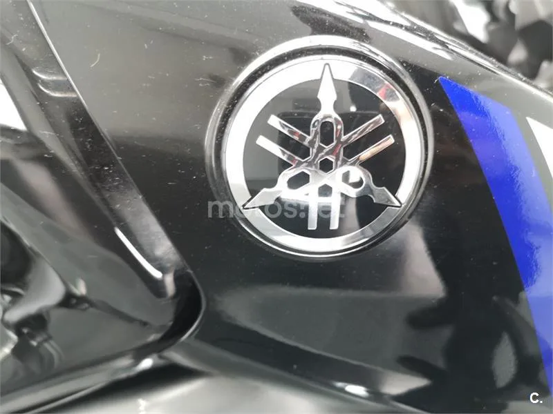 Yamaha MT-09 – Vista 12