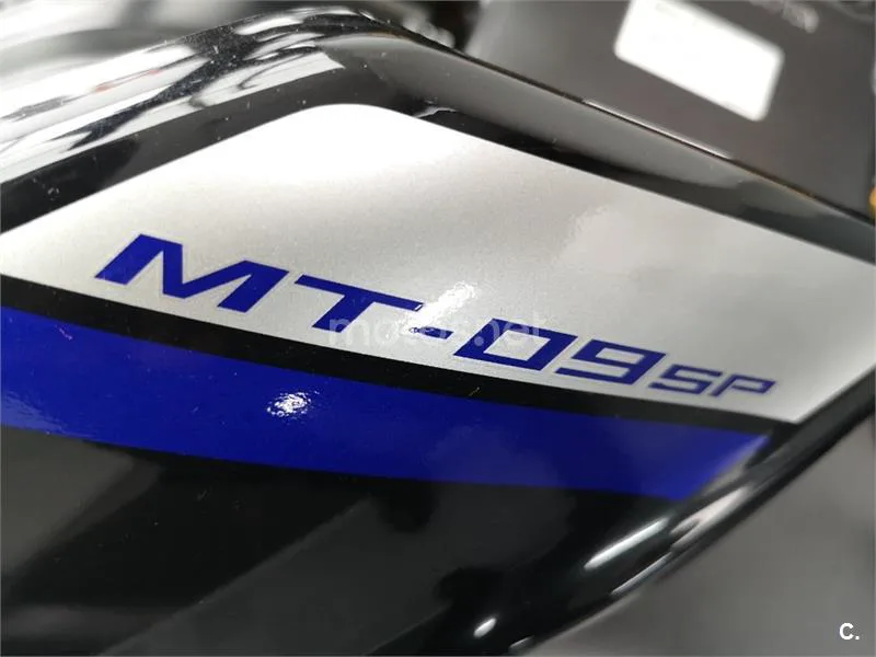 Yamaha MT-09 – Vista 13