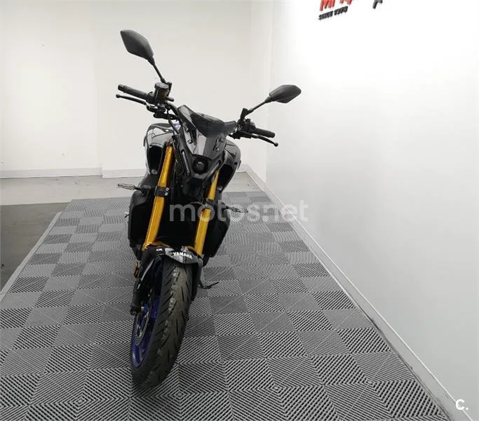 Yamaha MT-09 – Vista 3