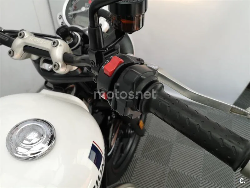 Triumph Street Twin – Vista 10