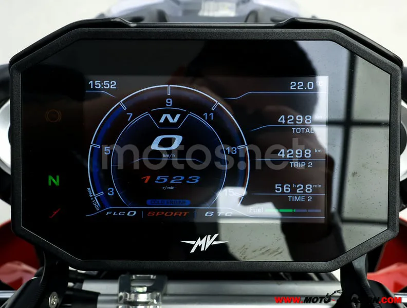 MV Agusta Brutale – Vista 6