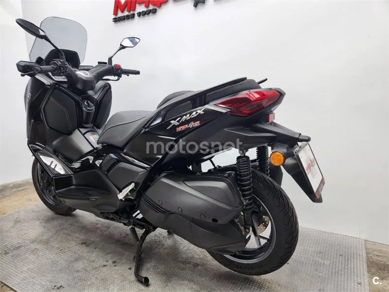 Yamaha XMAX 300 – Vista 16