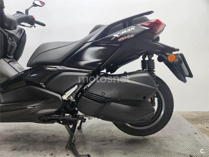 Yamaha XMAX 300 – Vista 17