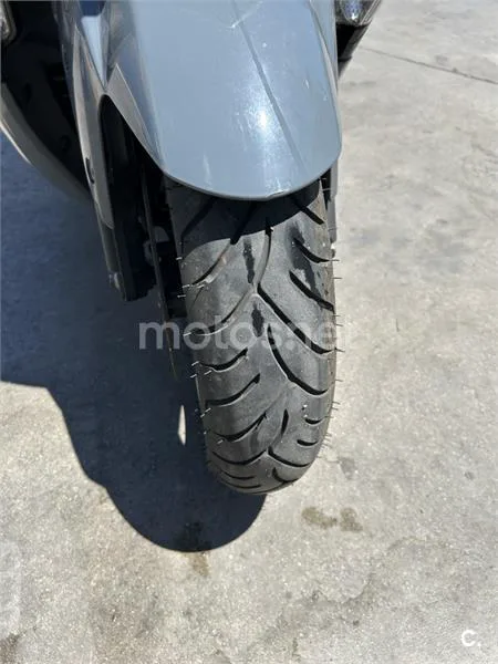 Yamaha NMAX – Vista 4