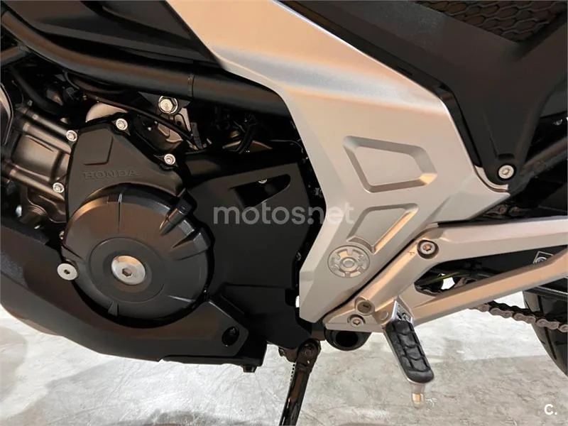 Honda NC 750 X – Vista 64