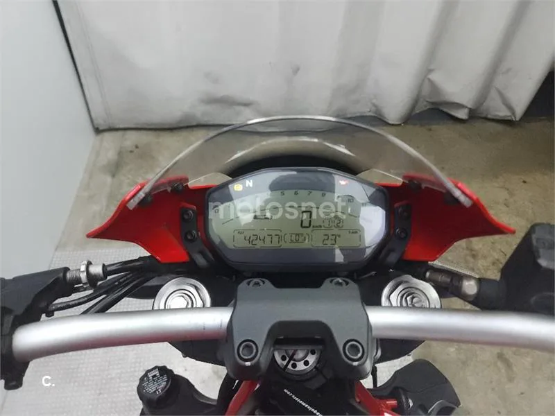 Ducati Monster 821 – Vista 11