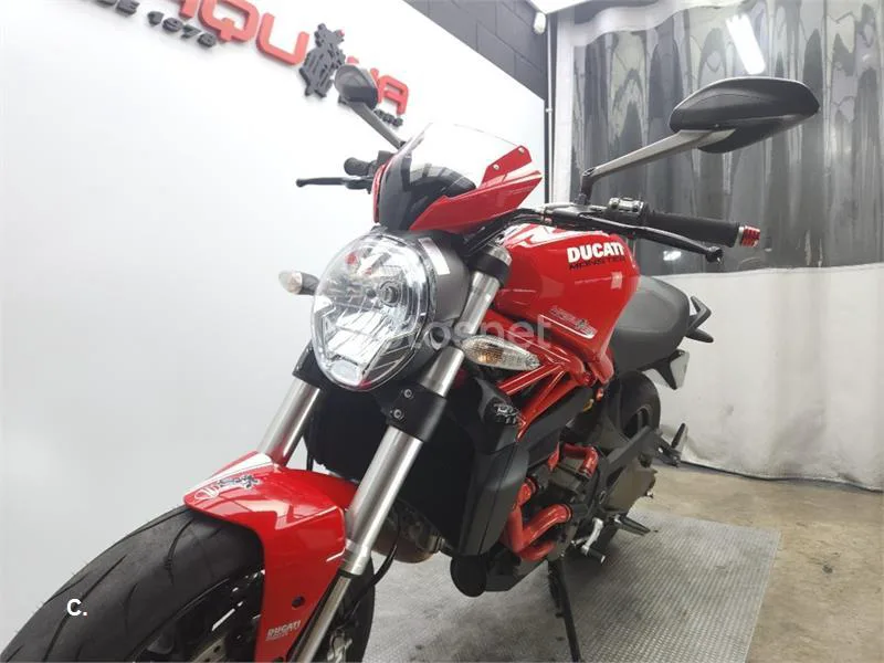 Ducati Monster 821 – Vista 17