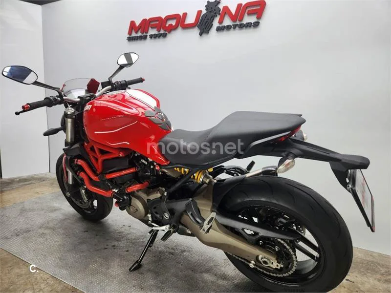 Ducati Monster 821 – Vista 21