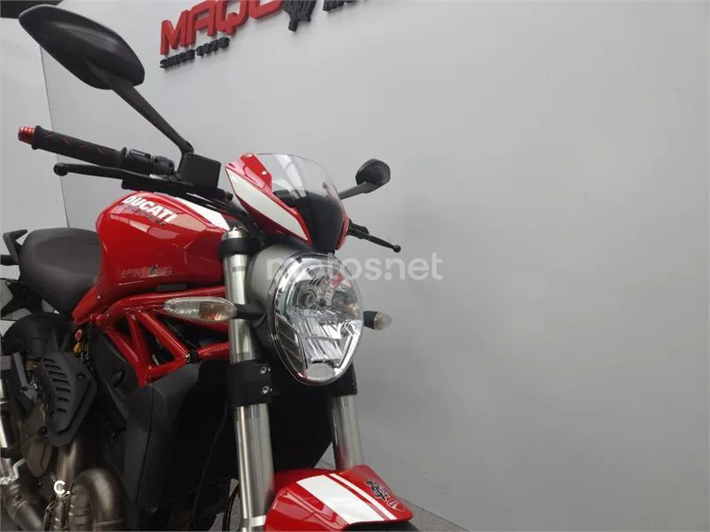 Ducati Monster 821 – Vista 4