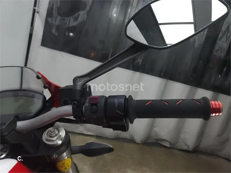 Ducati Monster 821 – Vista 9