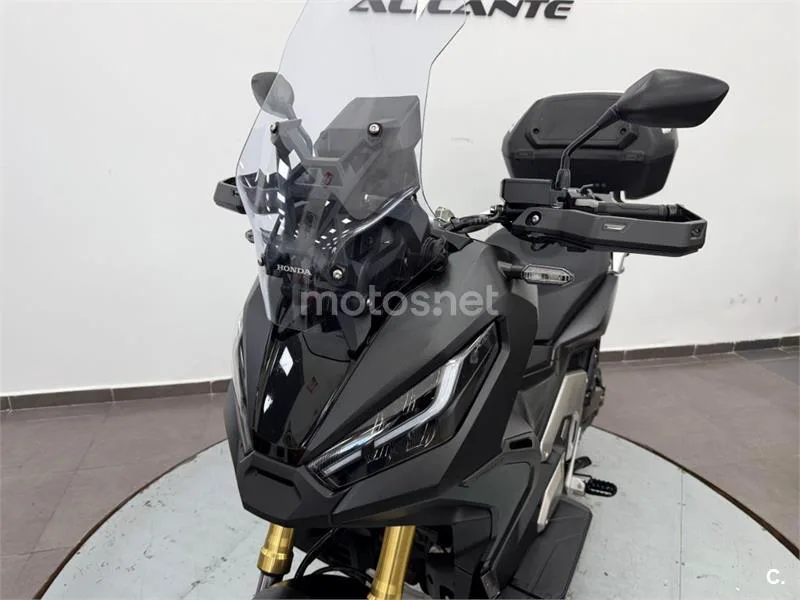 Honda X-ADV – Vista 18