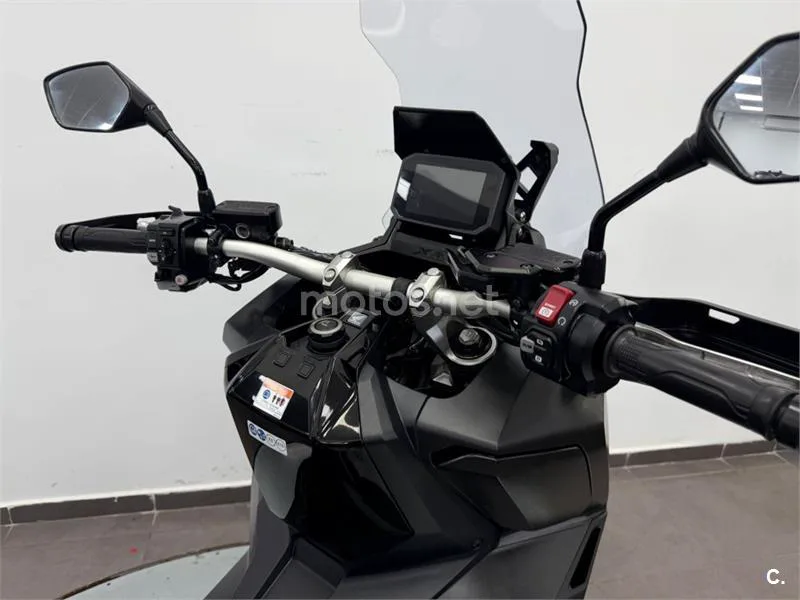 Honda X-ADV – Vista 7