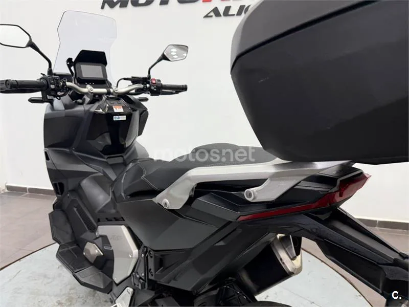Honda X-ADV – Vista 10