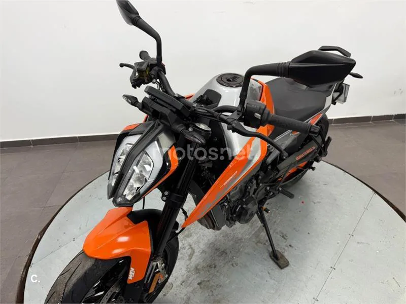 KTM 790 – Vista 20
